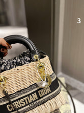 Load image into Gallery viewer, Wicker Tote Bag
