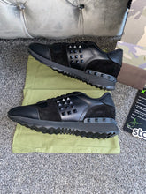 Load image into Gallery viewer, Black Valentos Trainers
