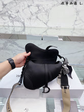 Load image into Gallery viewer, D Sandle Bag

