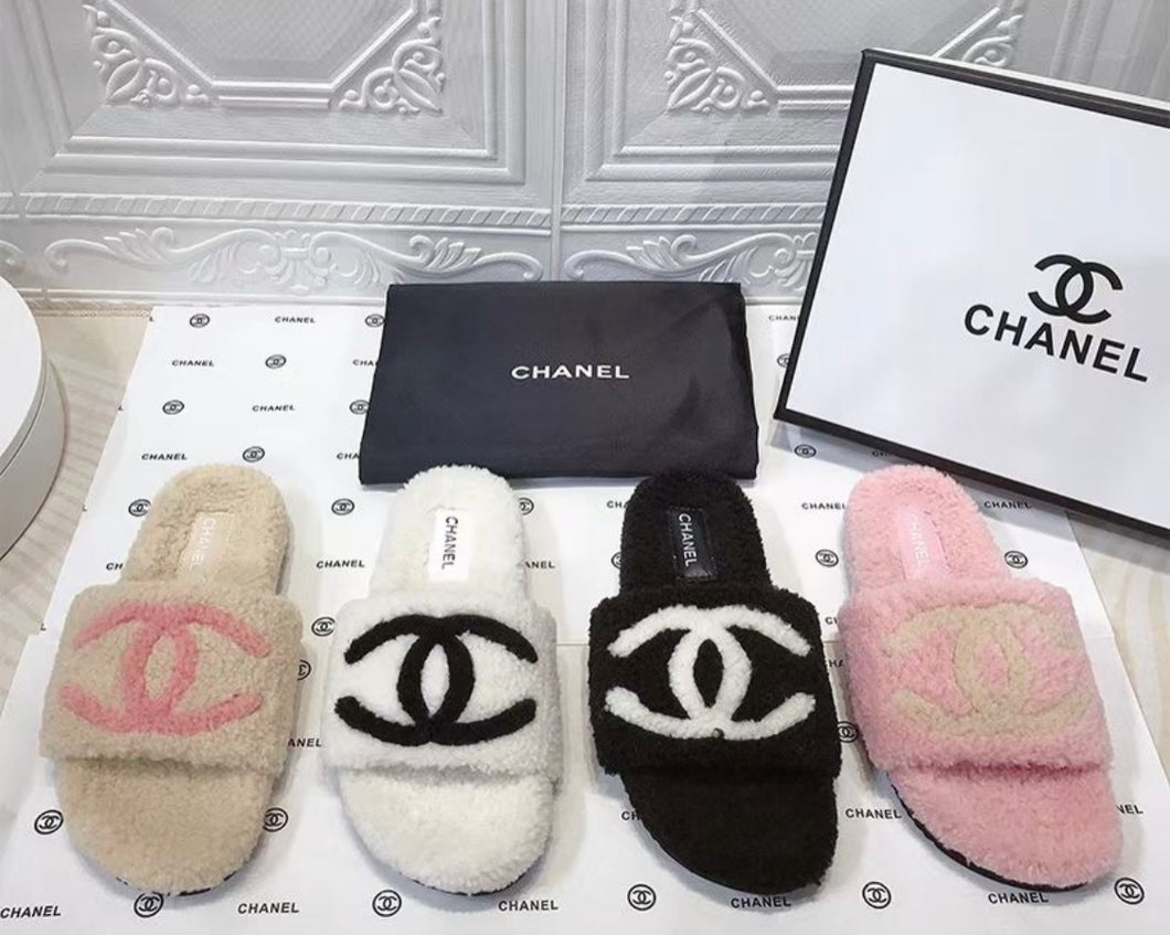 Fluffy C Slippers
