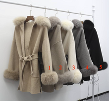Load image into Gallery viewer, Short Fur Coat
