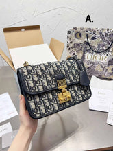 Load image into Gallery viewer, Chain Paris Shoulder Bag
