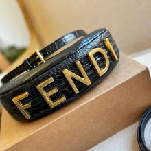Load image into Gallery viewer, Circle Leather Bag
