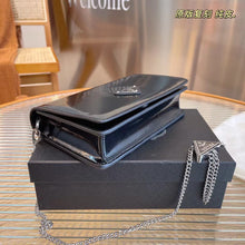 Load image into Gallery viewer, Black Leather P Bag
