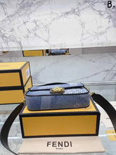 Load image into Gallery viewer, Jean Versus Bag
