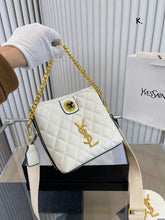 Load image into Gallery viewer, Leather Shoulder Bag
