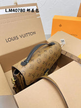 Load image into Gallery viewer, Leather Bag
