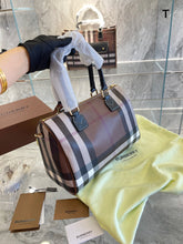 Load image into Gallery viewer, Burbe Tote Bag
