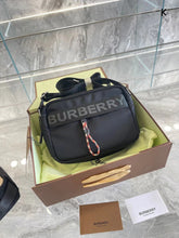 Load image into Gallery viewer, Burbe Unisex Bag
