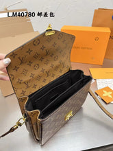 Load image into Gallery viewer, Leather Bag
