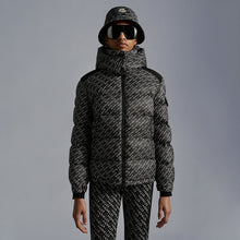 Load image into Gallery viewer, Mon Thick Coat
