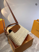 Load image into Gallery viewer, Wicker Tote Bag
