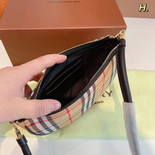 Load image into Gallery viewer, Burbe Bag
