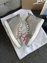 Load image into Gallery viewer, Pink/Silver High Diamond Trainers
