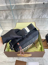 Load image into Gallery viewer, Burbe Unisex Bag
