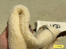 Load image into Gallery viewer, Fluffy Ugg Bag
