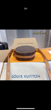 Load image into Gallery viewer, Small Chapeau Crossbody Bag
