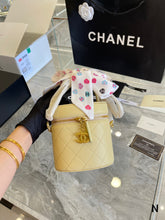 Load image into Gallery viewer, Circle Leather Bag
