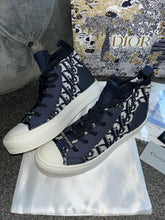 Load image into Gallery viewer, Navy Paris Hightops
