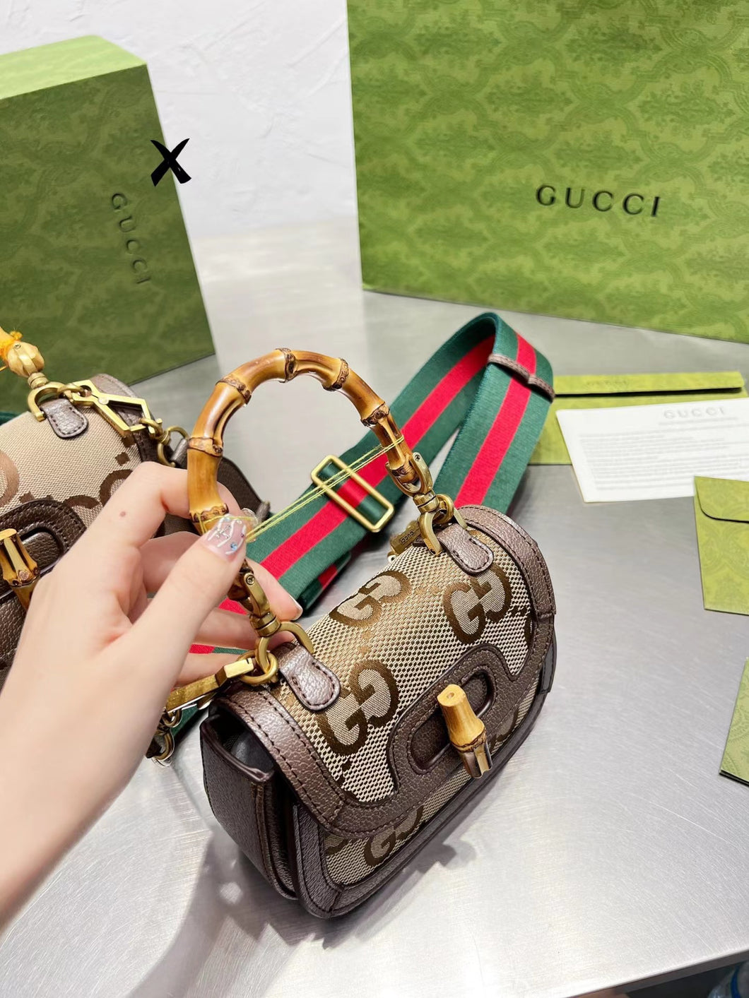GIGI Shoulder Bag