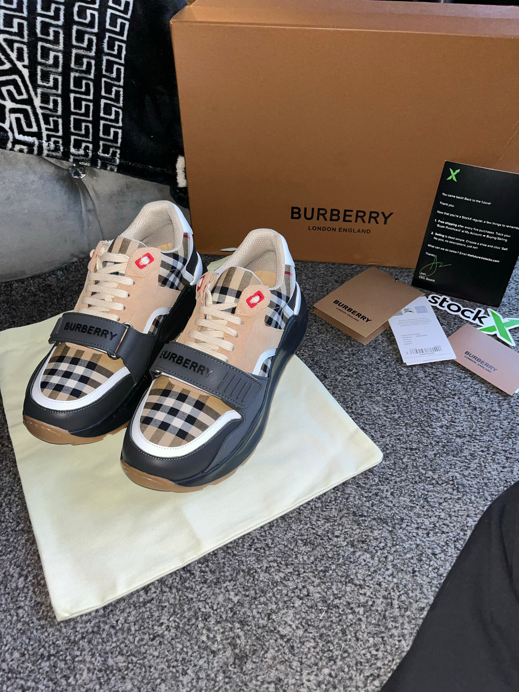 Black Burb Trainers