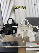 Load image into Gallery viewer, Baleny Shoulder Bag
