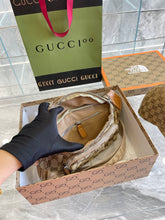 Load image into Gallery viewer, Bumbag &amp; Hat Set
