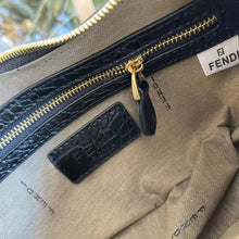 Load image into Gallery viewer, Circle Leather Bag
