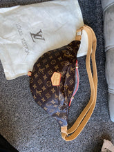 Load image into Gallery viewer, Original Bumbag
