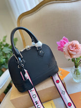 Load image into Gallery viewer, Plain Black Alma Bag
