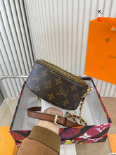 Load image into Gallery viewer, Circle Chain Bag
