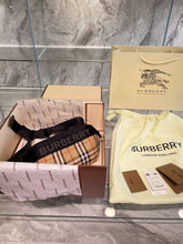 Load image into Gallery viewer, Burbe Bum Bag
