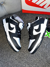 Load image into Gallery viewer, Black &amp; White Dunks
