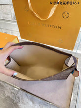 Load image into Gallery viewer, Brown Leather Clutch Bag
