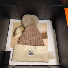 Load image into Gallery viewer, Bobble Winter Hat
