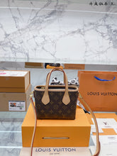 Load image into Gallery viewer, Small Shoulder Tote Bag
