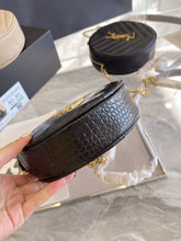 Load image into Gallery viewer, Circle Saint Bag
