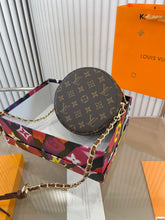 Load image into Gallery viewer, Circle Chain Bag
