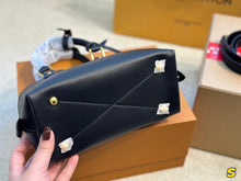 Load image into Gallery viewer, Patterned Design Black Alma Bag
