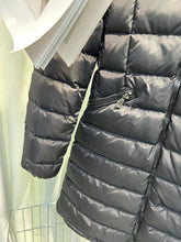 Load image into Gallery viewer, Long Mon Coat
