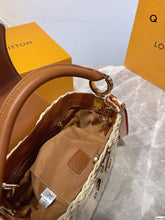 Load image into Gallery viewer, Wicker Tote Bag
