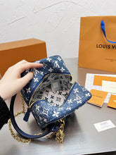 Load image into Gallery viewer, Denim Square Bag
