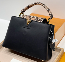 Load image into Gallery viewer, Snake Paint Leather Bag
