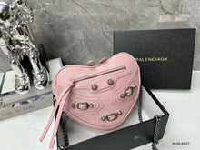 Load image into Gallery viewer, Heart Leather Bag
