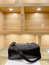 Load image into Gallery viewer, Black Tote Bag
