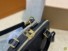 Load image into Gallery viewer, Patterned Design Black Alma Bag
