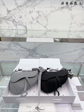 Load image into Gallery viewer, D Sandle Bag
