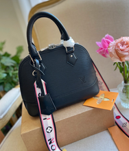 Load image into Gallery viewer, Plain Black Alma Bag
