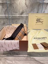 Load image into Gallery viewer, Burbe Bum Bag
