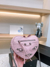 Load image into Gallery viewer, Heart Leather Bag
